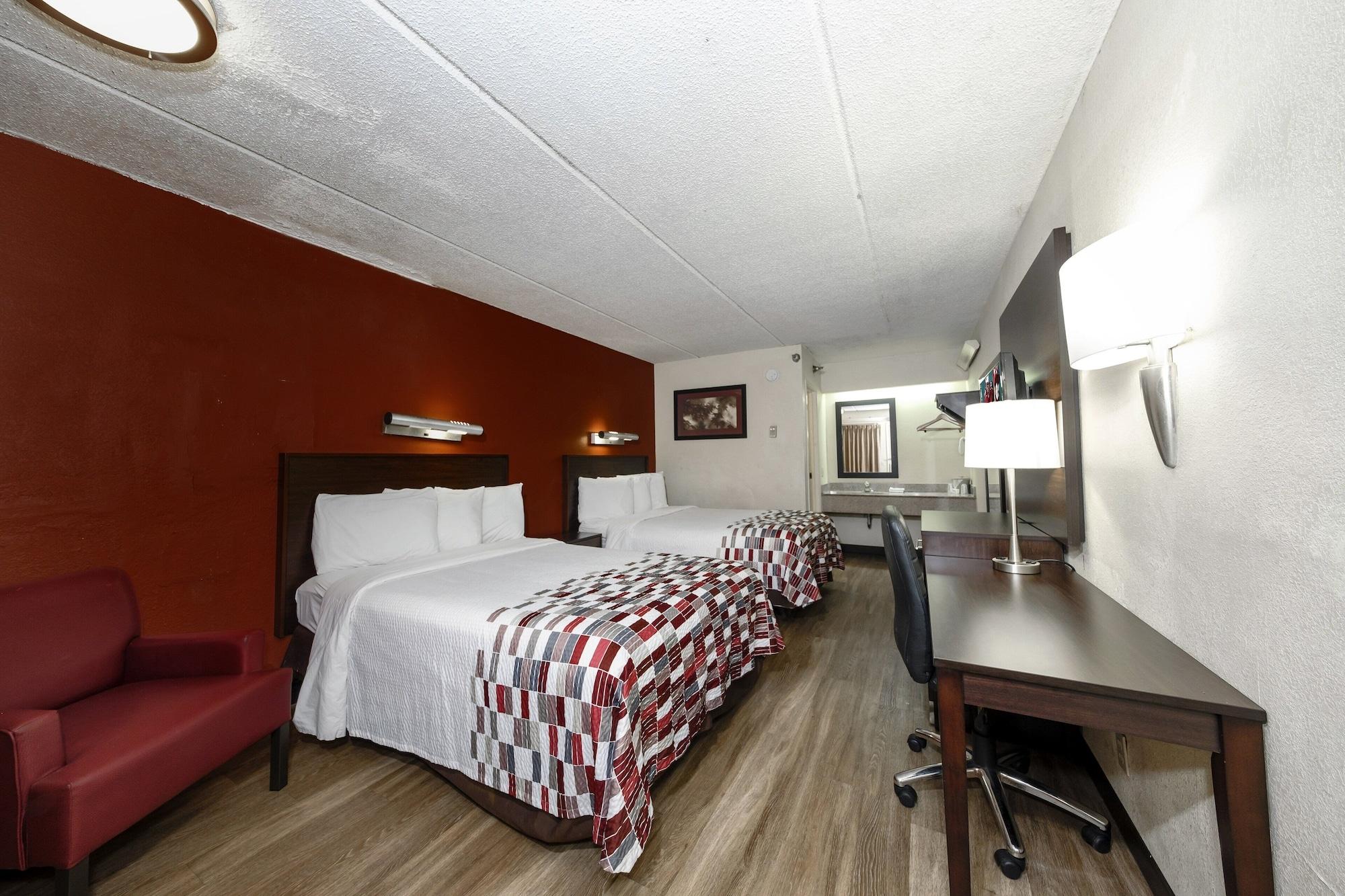 Red Roof Inn Tampa - Brandon מראה חיצוני תמונה