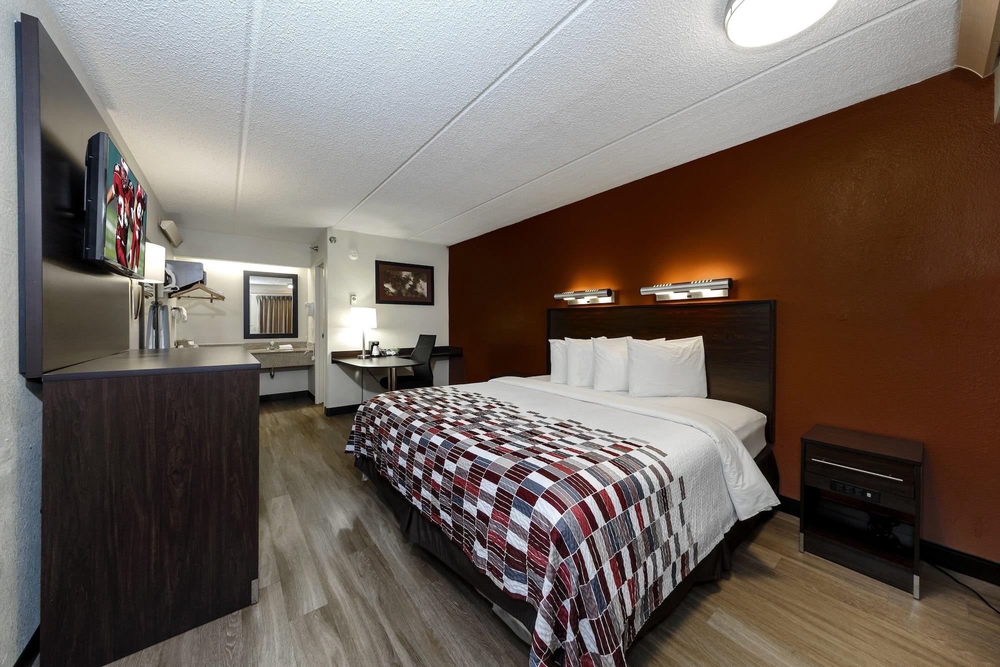 Red Roof Inn Tampa - Brandon מראה חיצוני תמונה