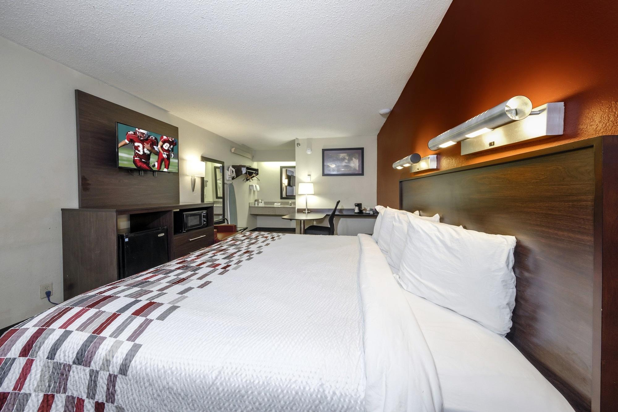 Red Roof Inn Tampa - Brandon מראה חיצוני תמונה