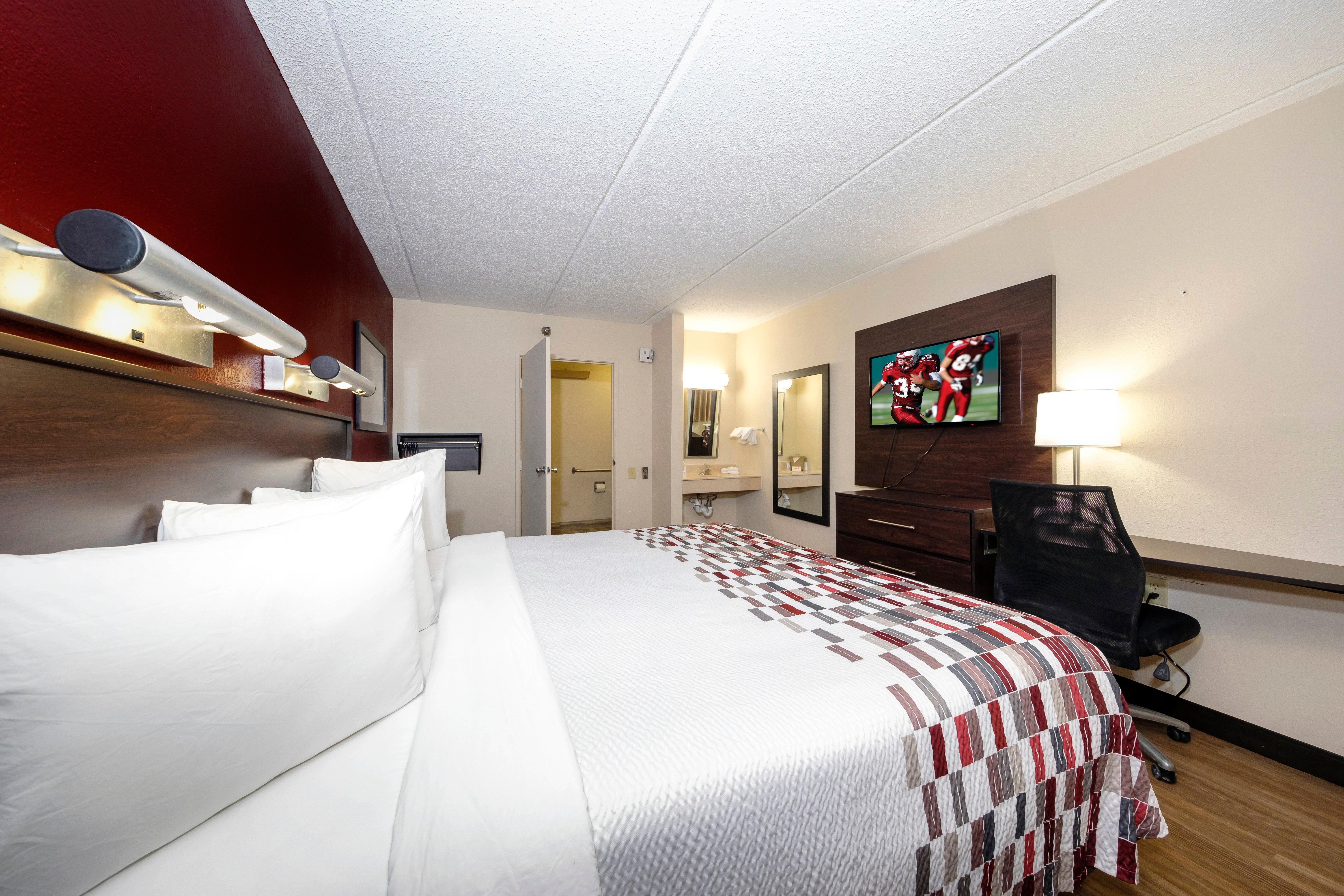 Red Roof Inn Tampa - Brandon מראה חיצוני תמונה