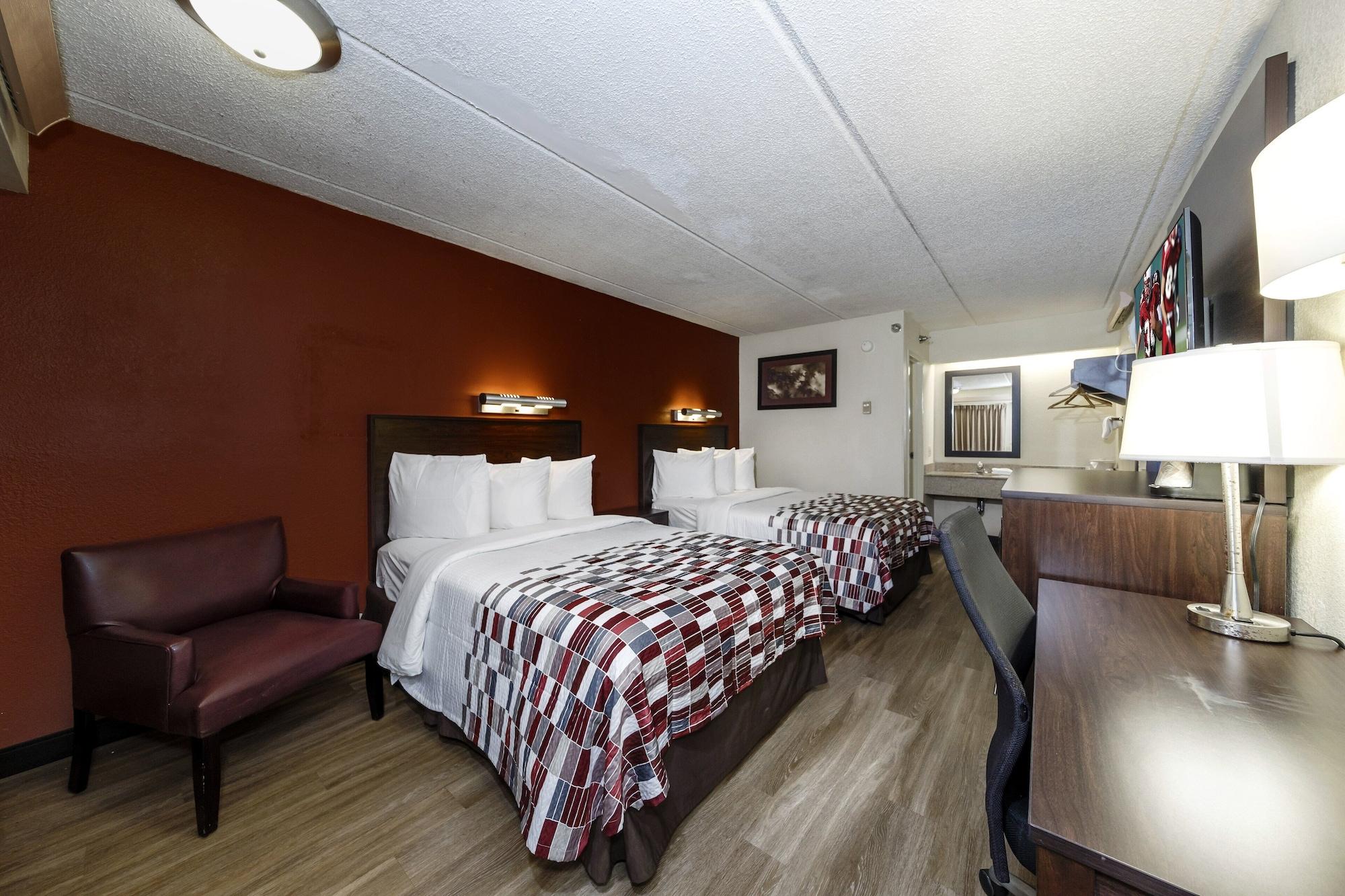 Red Roof Inn Tampa - Brandon מראה חיצוני תמונה