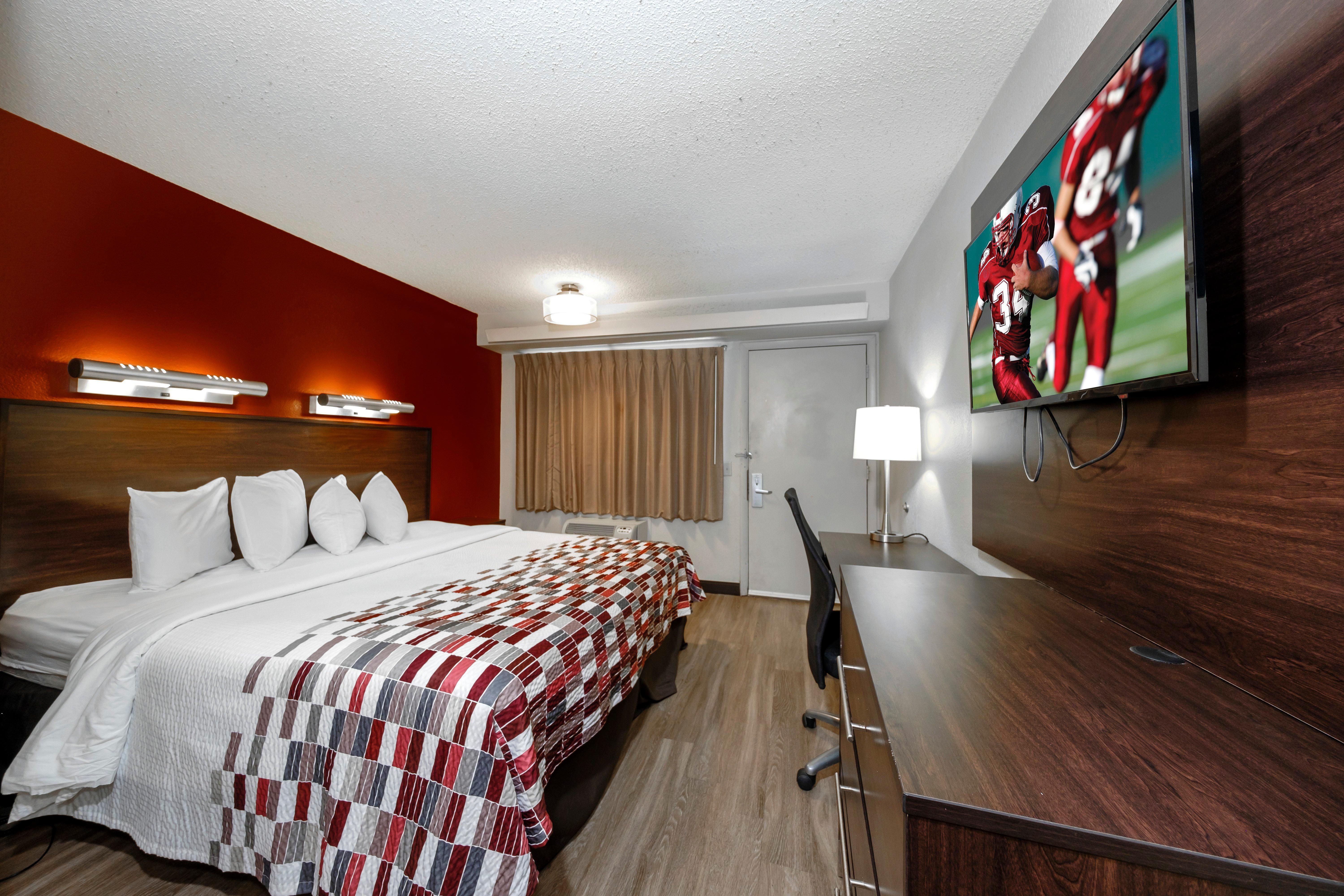Red Roof Inn Tampa - Brandon מראה חיצוני תמונה