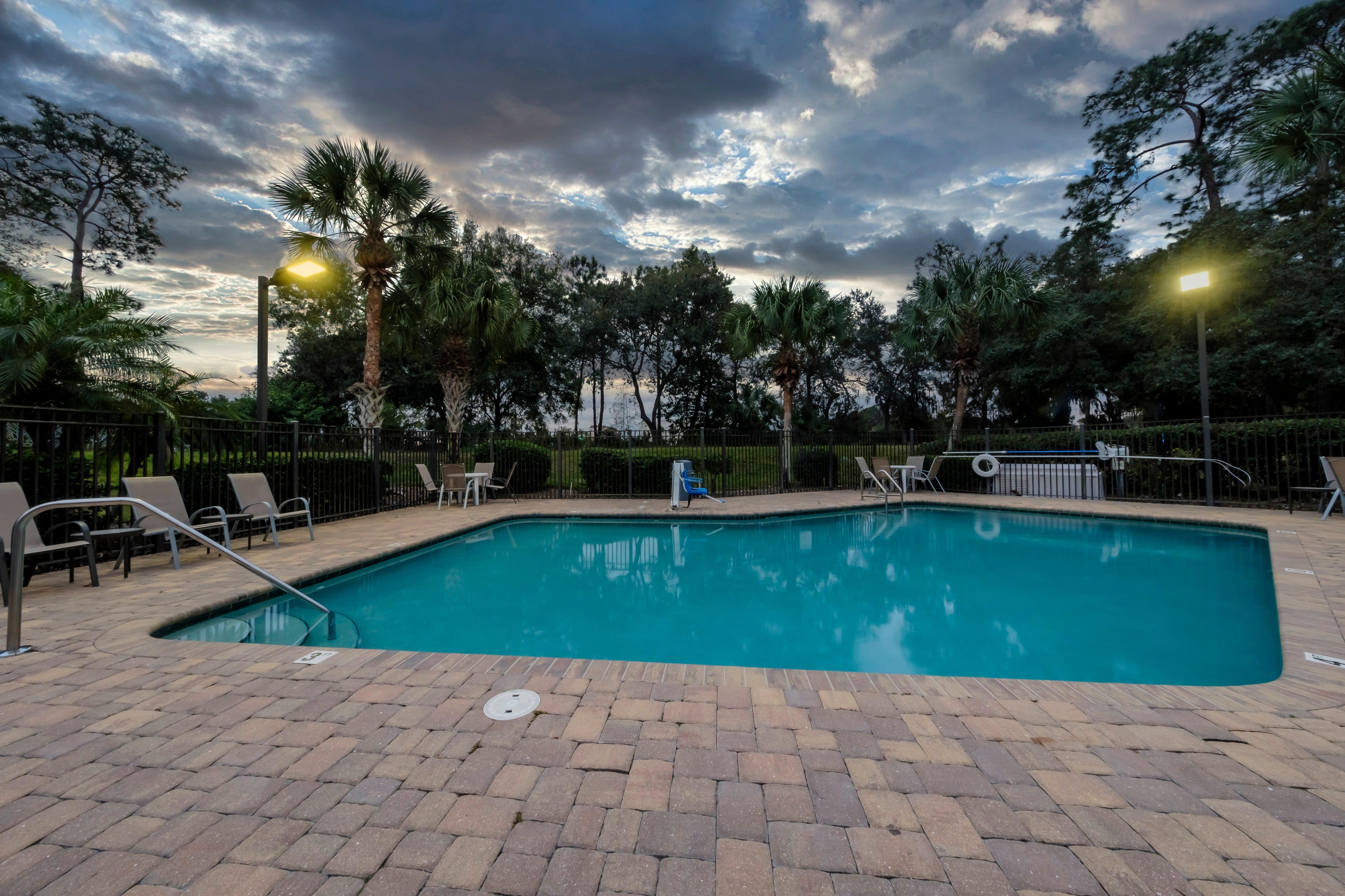 Red Roof Inn Tampa - Brandon מראה חיצוני תמונה