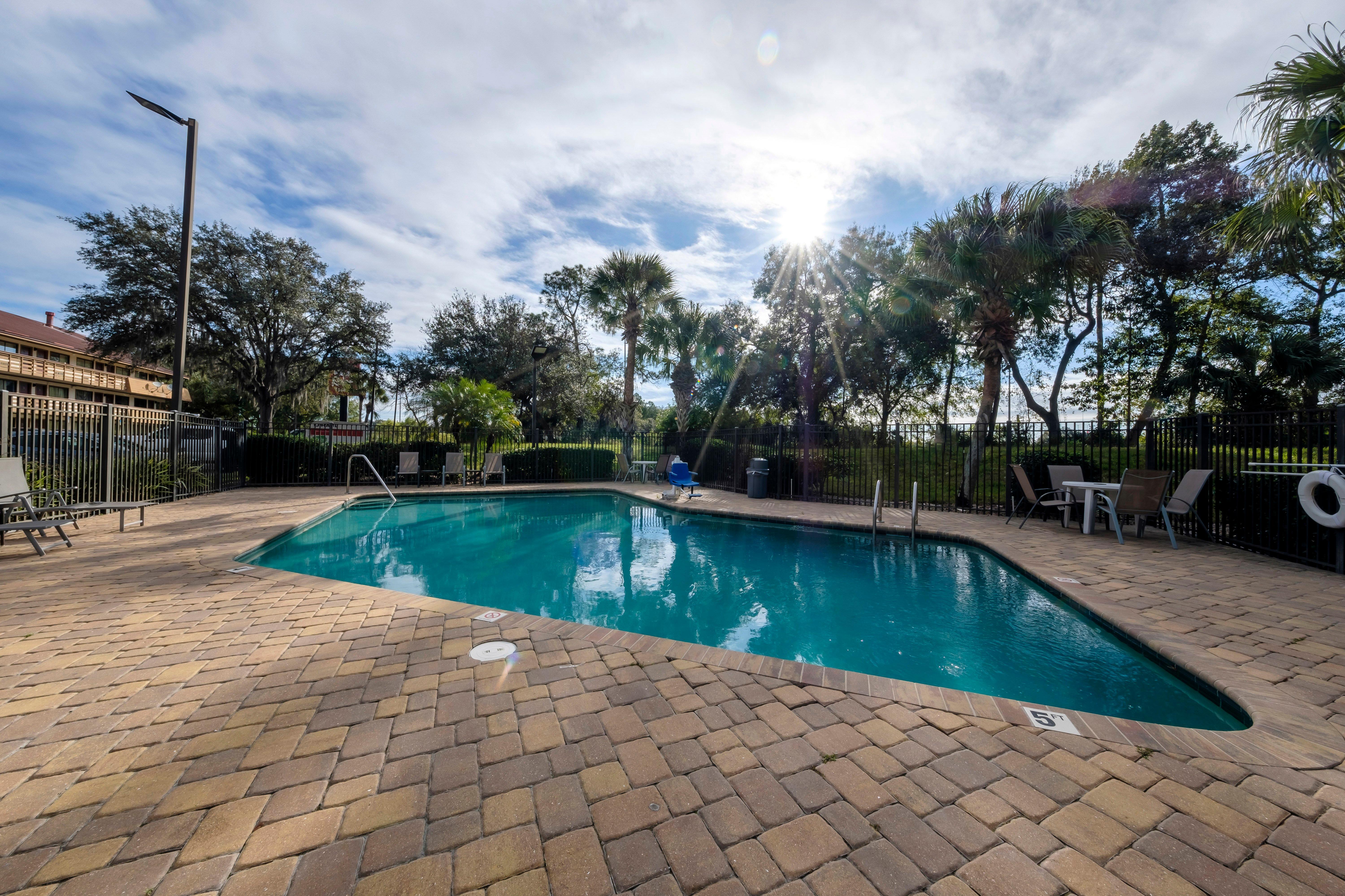 Red Roof Inn Tampa - Brandon מראה חיצוני תמונה