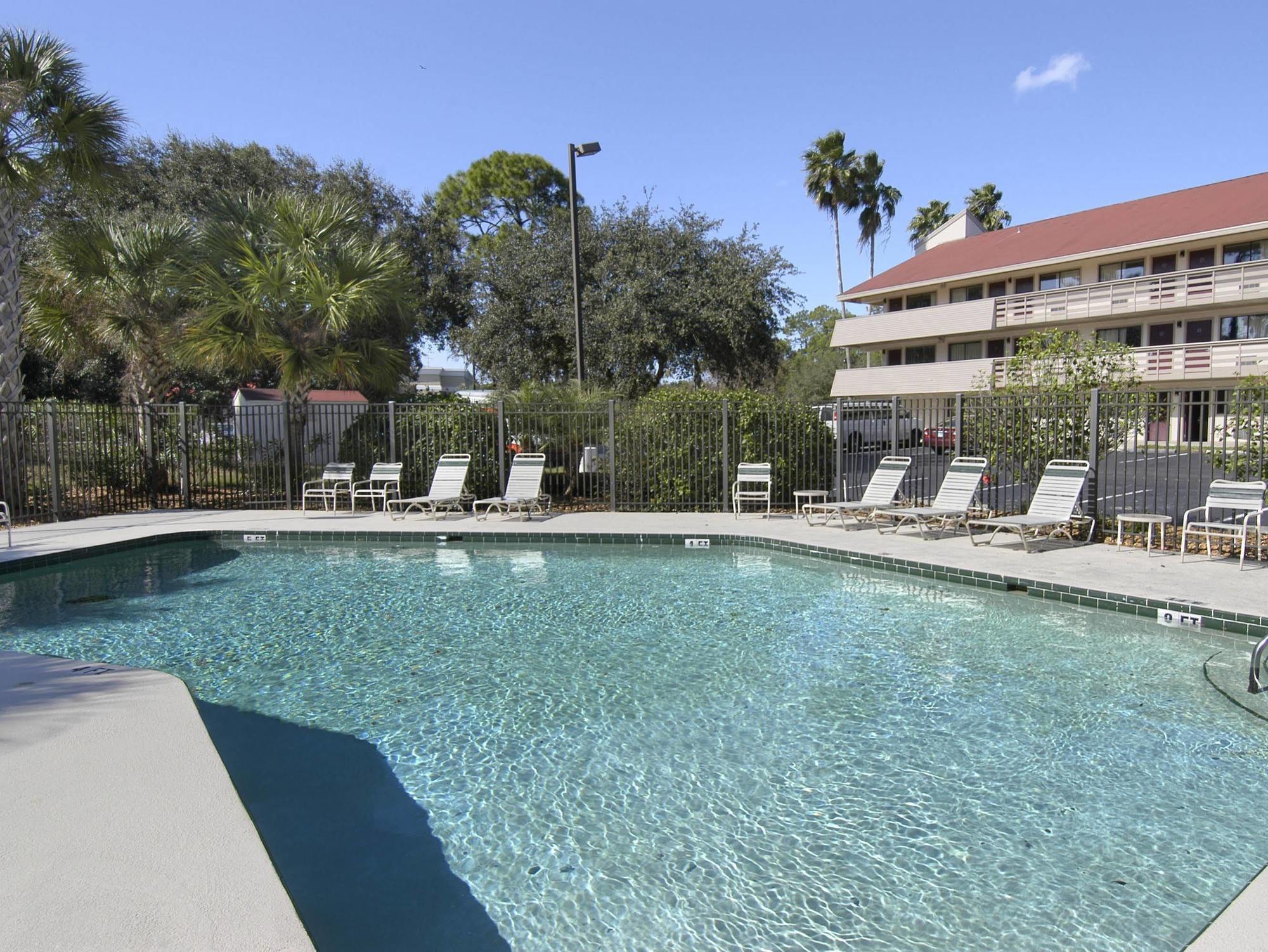 Red Roof Inn Tampa - Brandon מראה חיצוני תמונה